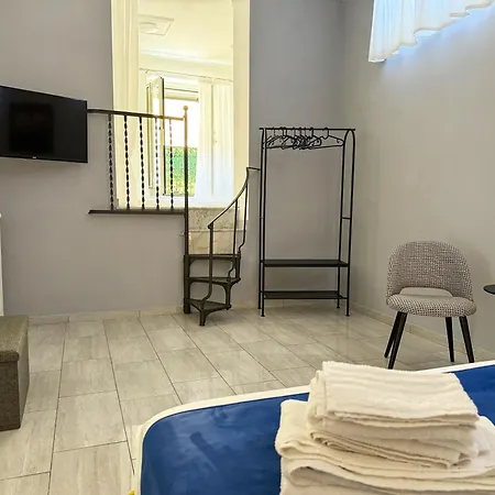 Core Colors House Апартаменты Неаполь